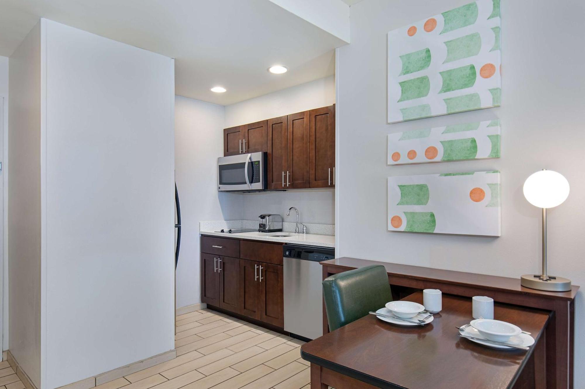 Homewood Suites By Hilton Atlanta Perimeter Center Sandy Springs Exterior foto